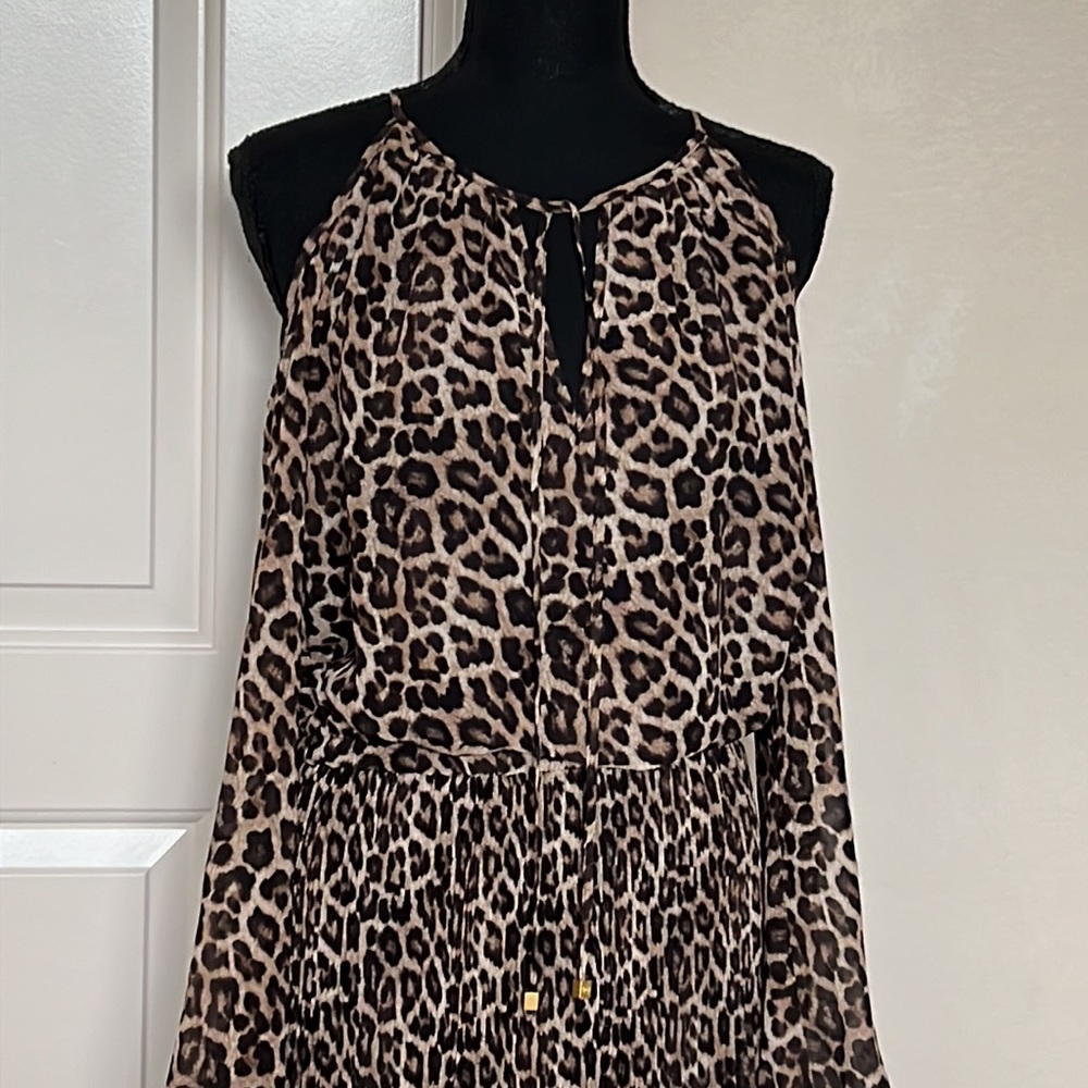 Michael Kors cold shoulder leopard print pleated dress - Picture 2 of 6